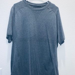 Men’s Gray Lululemon shirt